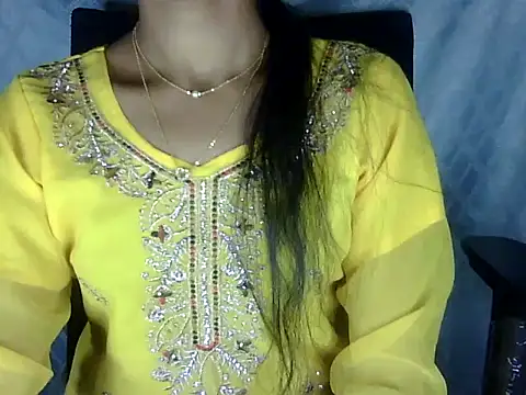 Khushi_v's cam snapshot