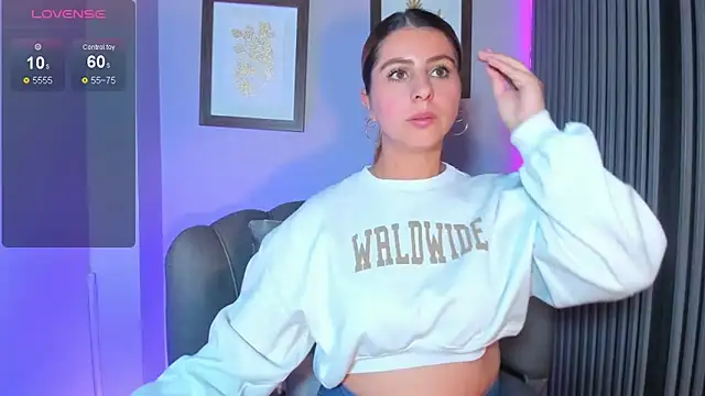 Nahiajhonson_'s cam snapshot