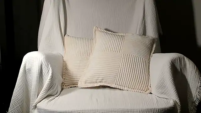 Lily_0000's cam snapshot