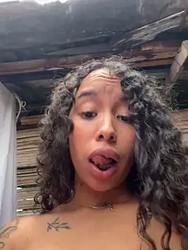 MarieLeon live sex cam