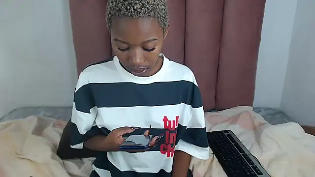 ScorpioBlue_'s cam snapshot