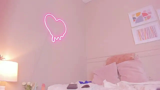 _emily__st's cam snapshot