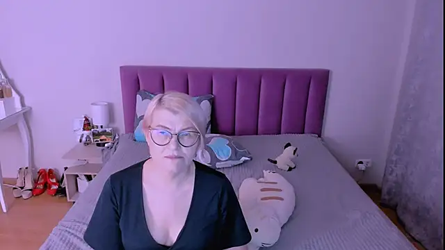 sabrinamacmarren's cam snapshot