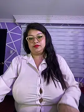 MiiaaJoness's cam snapshot