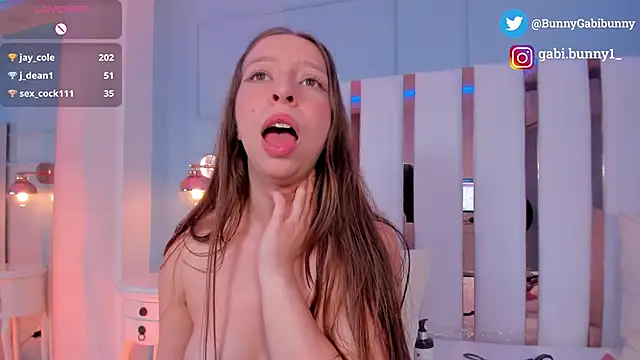 gabi_bunny's cam snapshot