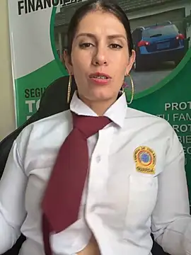 Alysson-- live sex cam