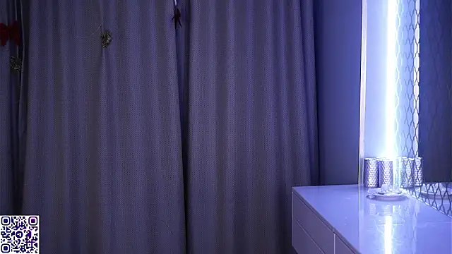 AvisLevien live sex cam