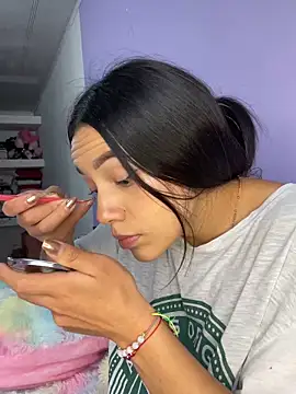 Marianahb-e's cam snapshot