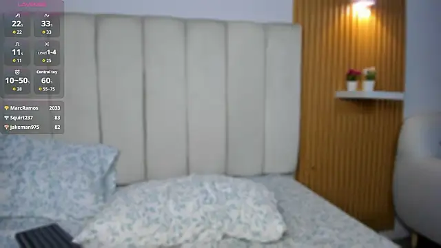 Lunita_naughty live sex cam