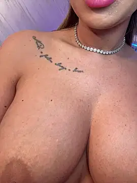 KirstieVegas live sex cam