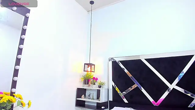 iisabella_noa's cam snapshot