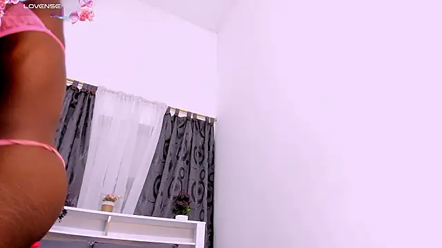 Mistt_Mia's cam snapshot