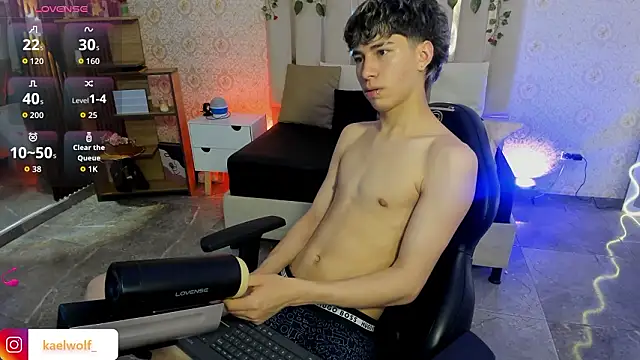 kaelwolf_tay's cam snapshot