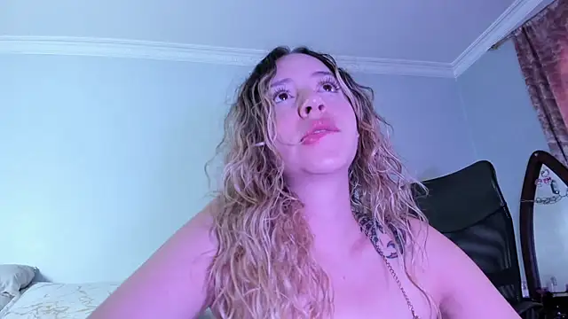 Pamela_Squirtt's cam snapshot