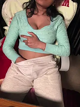 Lucky_Flora's cam snapshot