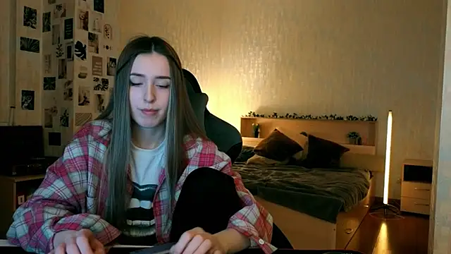 yourrdanceteacher's cam snapshot