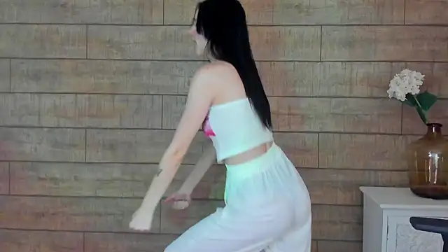 ArinaKubrick's cam snapshot