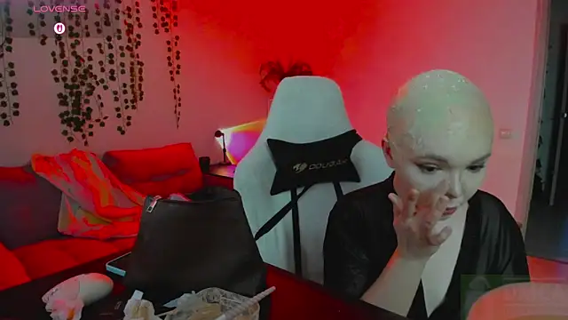 SpecterGirl's cam snapshot