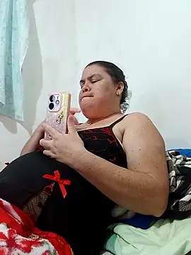 yaneth_'s cam snapshot