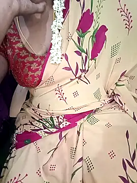 Tamil-hotwife's cam snapshot