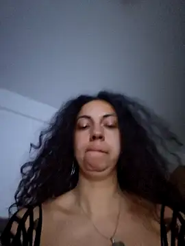 naughty69curls's cam snapshot