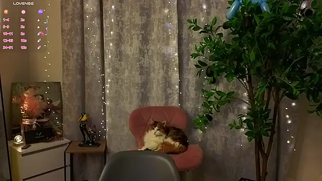 LunaraRada's cam snapshot