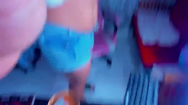 AngelaCoffee's cam snapshot