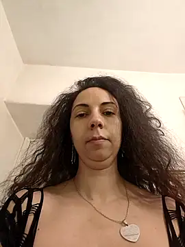 naughty69curls's cam snapshot