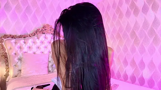 Bella_Smiith_'s cam snapshot