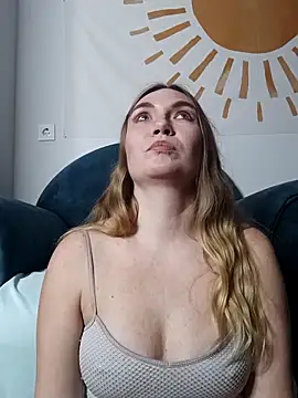 KisaVixen's cam snapshot