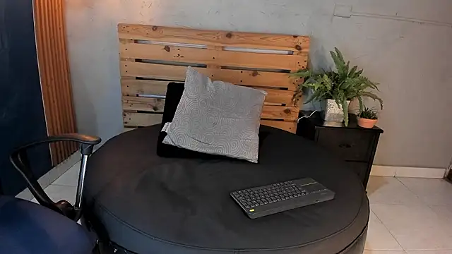 Daiisy_kiss's cam snapshot