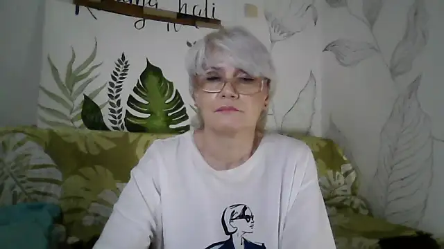 Catty_Lady's cam snapshot