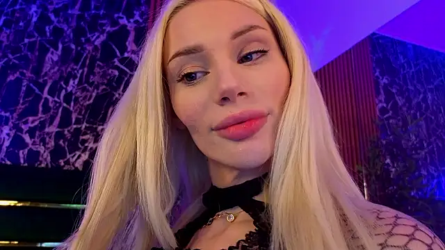 BarbieKara live sex cam