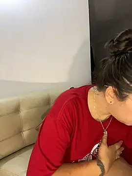 alisbloom's cam snapshot