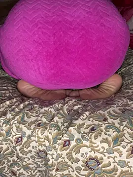 gamingcouple420's cam snapshot