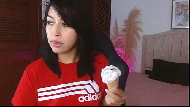 annyrusso's cam snapshot