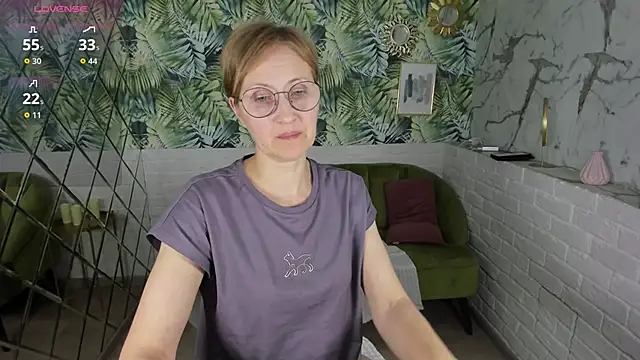 Paris_Cherry's cam snapshot