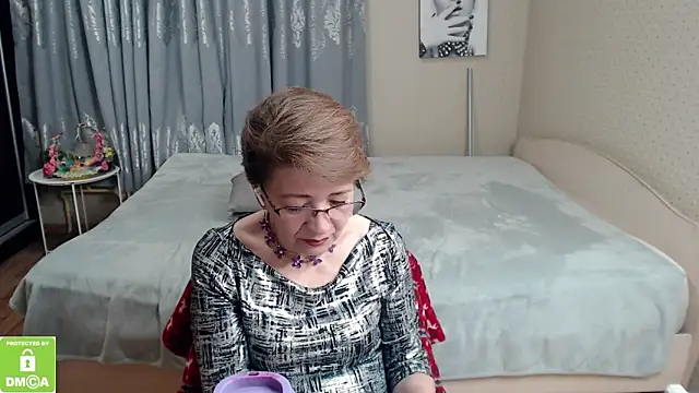 hot_woman04's cam snapshot