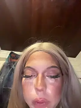 Mia-Tamara's cam snapshot