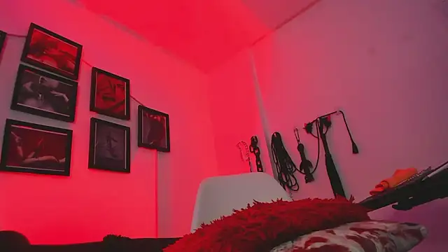 MistressNyx_cg's cam snapshot