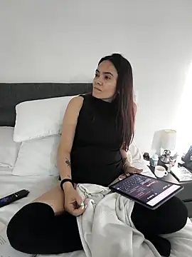 Cami_Konor's cam snapshot