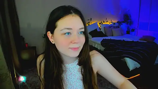 AlluringLookk's cam snapshot