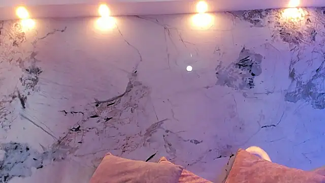 Karina_chastillo's cam snapshot