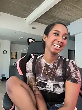 Your_Paris's cam snapshot