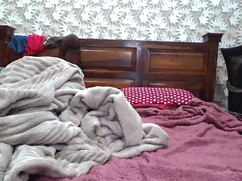 miss_kaur23's cam snapshot