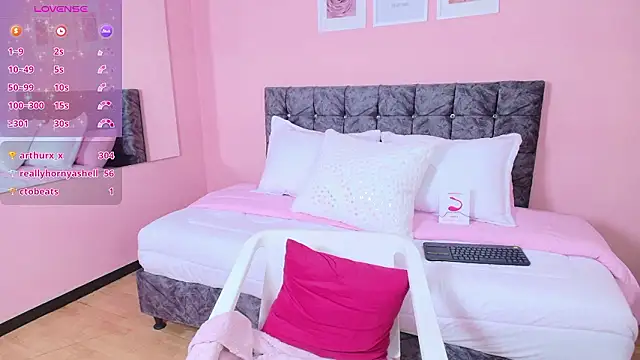 maddie_beauty's cam snapshot