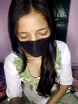 Surbhi-dixit's cam snapshot