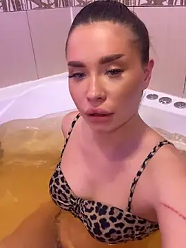 Bella_Way's cam snapshot