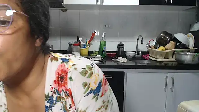 kateleyagrey's cam snapshot