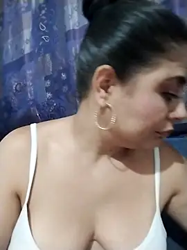 ElizabethWeil's cam snapshot